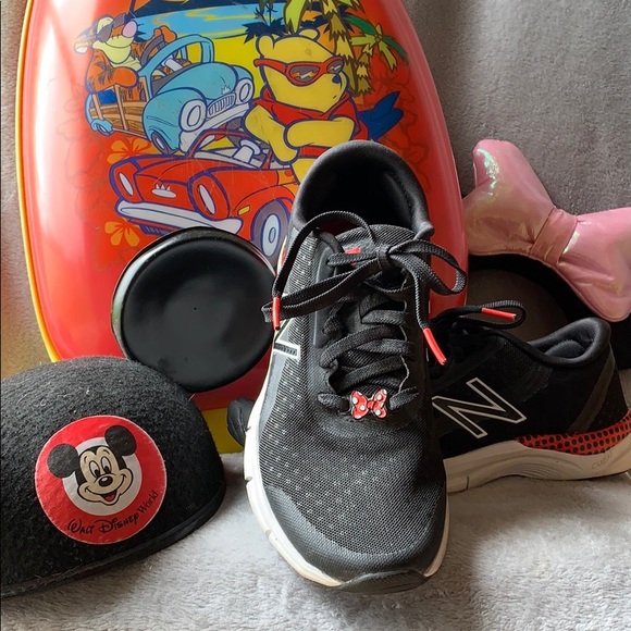 minnie rock the dots new balance